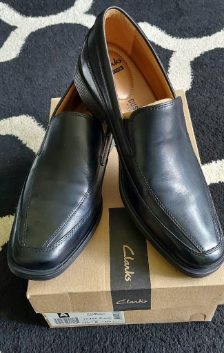 Zdjęcie oferty: CLARKS skóra naturalna r.41,5