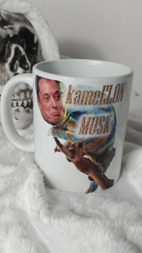 Zdjęcie oferty: Kubek nomotore elon Musk parodia Pentagon Donald Trump prezent urodziny 