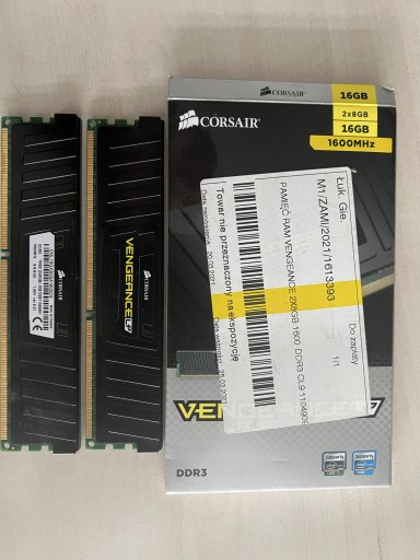 Zdjęcie oferty: Pamięć RAM VENGEANCE 2x8GB 1600 DDR3 CL9 16GB