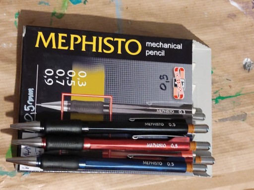 Zdjęcie oferty: Ołówek automatyczny z gumką 0,5 mm Mephisto