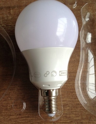 Zdjęcie oferty: IKEA żarówka TRADFRI biała smart E14 600lm LED 470