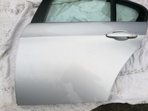 Zdjęcie oferty: BMW E90 drzwi lewy lewe tył Titansilber Metallic