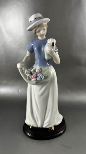 Zdjęcie oferty: Porcelanowa figurka
