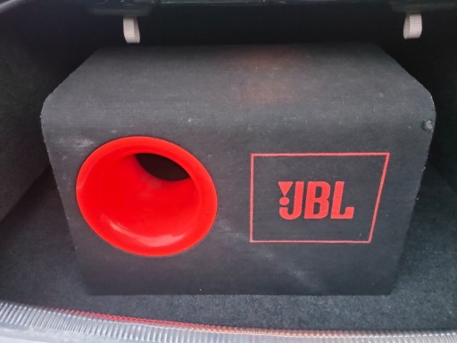 Zdjęcie oferty: subwoofer JBL+wzmacniacz 