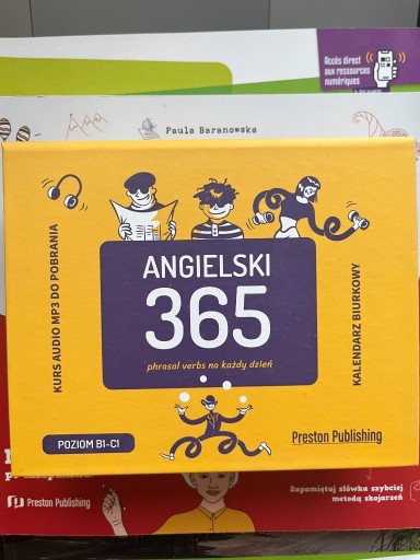 Zdjęcie oferty: Angielski 365 Phrasal Verbs