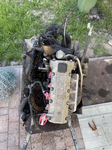 Zdjęcie oferty: Silnik i części do niego BMW E46