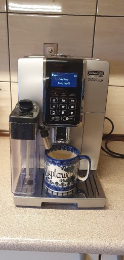 Zdjęcie oferty: Zadbana Delonghi dinamica 350.75 tylko 1900 kaw