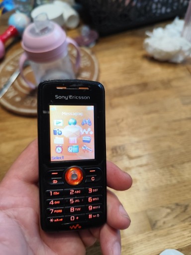 Zdjęcie oferty: Sony Ericsson W200i bez SIMLOCK'a i bez PL Menu