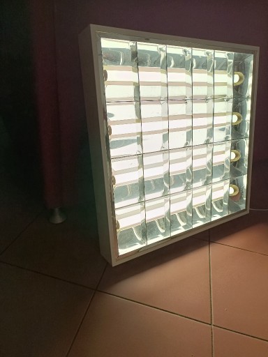 Zdjęcie oferty: Oprawa rastrowa natynkowa LED 4x9W 60x60cm