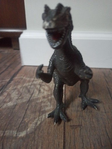 Zdjęcie oferty: Dinozaur t-rex figurka