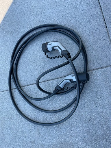 Zdjęcie oferty: Kabel do ładowania samochodu elektrycznego