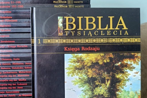 Zdjęcie oferty: Biblia Tysiąclecia. Cały komplet tomy 1 - 51 