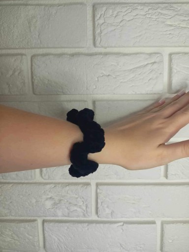 Zdjęcie oferty: Scrunchie gumka frotka handmade czarna mini