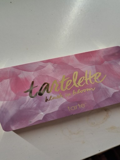 Zdjęcie oferty: Tarte tartelette blush in Bloom paleta róży 