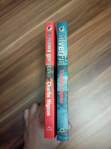 Zdjęcie oferty: "SilverFin" + "Krwawa gorączka" Charlie Higson