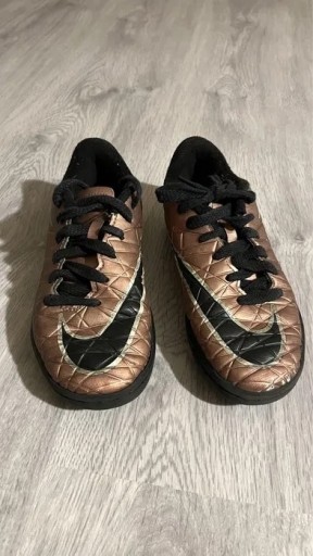 Zdjęcie oferty: Turfy Nike rozm. 33 stan BDB