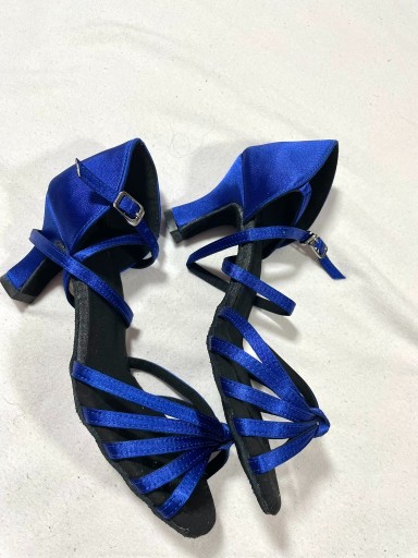 Zdjęcie oferty: Nowe buty 37 do tańca Latino 5 cm