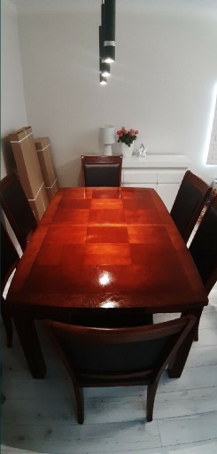 Zdjęcie oferty: Drewniany Stół z 6 Krzesłami 