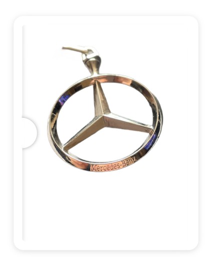 Zdjęcie oferty: Brelok metalowy Mercedes-Benz Mercedes. Prezent!