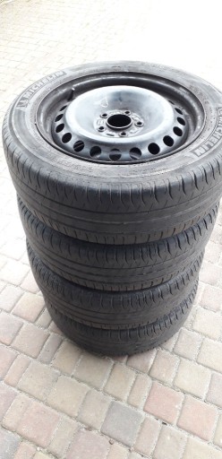 Zdjęcie oferty: 4 felgi z oponami 205/55 R16