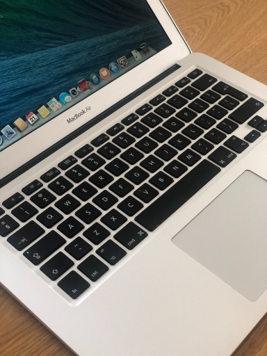 Zdjęcie oferty: MacBook Air A1466 / 8GB RAM / Intel i5 1,3GHz / 12