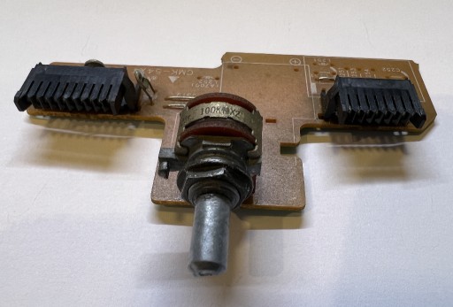 Zdjęcie oferty: Potencjometr do Technics SU-A600 ,  Technics części  inne    SU-V300