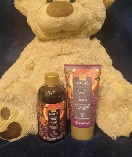 Zdjęcie oferty: Zestaw Mulled Wine(grzane wino)-balsam do ciała 150ml+płyn do kąpieli 250ml
