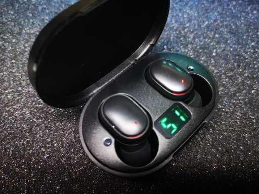 Zdjęcie oferty: Bezprzewodowe słuchawki Bluetooth 5.0