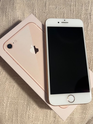 Zdjęcie oferty: iPhone 8, 64 GB , różowe złoto