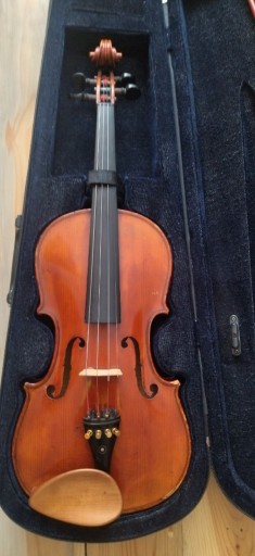 Zdjęcie oferty: Skrzypce 4/4 z Pracowni Lutniczej Stalmach.