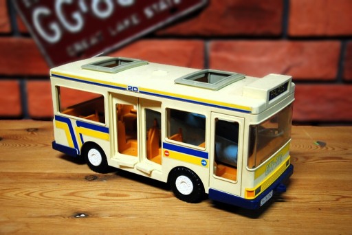 Zdjęcie oferty: Autobus miejski Playmobil z 1988 roku PRL