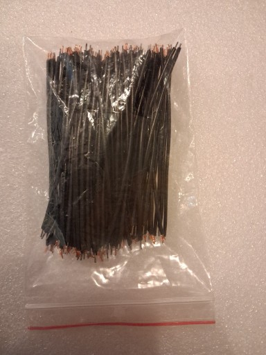 Zdjęcie oferty: Kable przewody czarne  100  sztuk 8,5 cm (3)