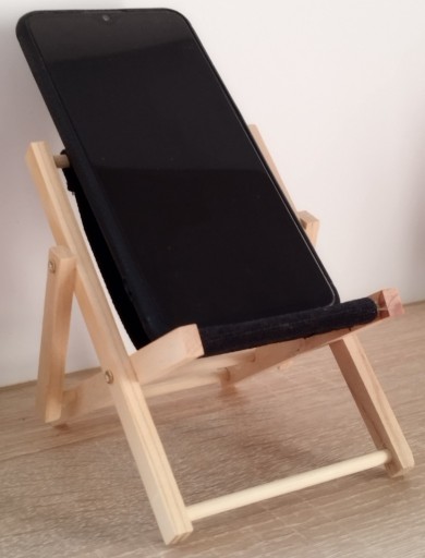 Zdjęcie oferty: Drewniany stojak podstawka na telefon smartphone
