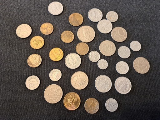 Zdjęcie oferty: Ponad 30 monet z lat 1973-90 + unikat
