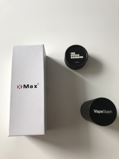 Zdjęcie oferty: X-MAX V3 Pro - Srebrny z grinderem i pojemnikiem