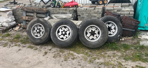 Zdjęcie oferty: Felgi Hilux 265/70/15