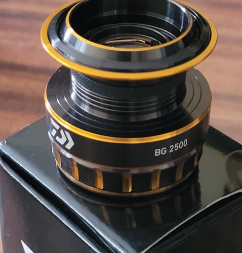 Zdjęcie oferty: Szpula do kołowrotka DAIWA BG2500 - NOWA