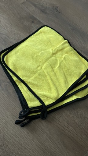 Zdjęcie oferty: Ręcznik z mikrofibry 28cm x 28 cm 1 szt.