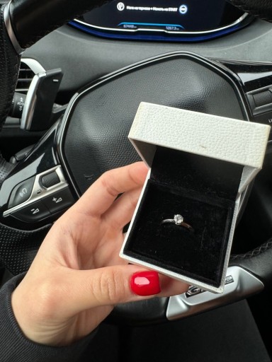 Zdjęcie oferty: Diamentowy pierścionek zaręczynowy GIA 8,5