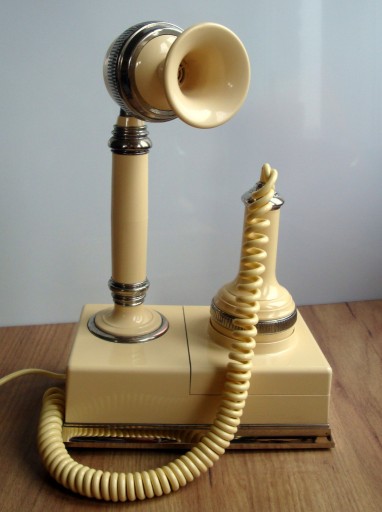 Zdjęcie oferty: Telefon Telkom-RWT MALWA - 1985r. - PRL