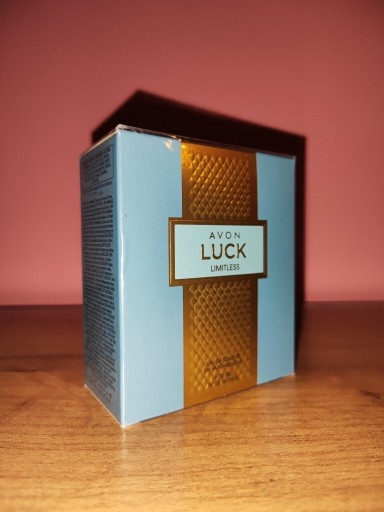 Zdjęcie oferty: Woda toaletowa Luck Limitless Avon