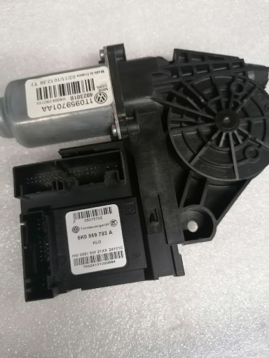 Zdjęcie oferty: Skladanie lusterek pilot 5K0959793A VW Seat Skoda 