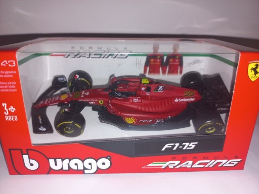 Zdjęcie oferty: Bburago Ferrari Racing 2022 Carlos Sainz, 1:43