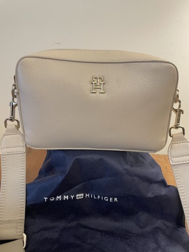 Zdjęcie oferty: Torebka listonoszka Tommy Hilfiger 