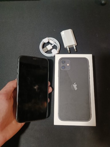 Zdjęcie oferty: Apple iPhone 11 64gb czarny jak nowy 