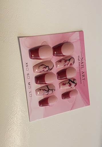 Zdjęcie oferty: Paznokcie Tipsy Press On Nails
