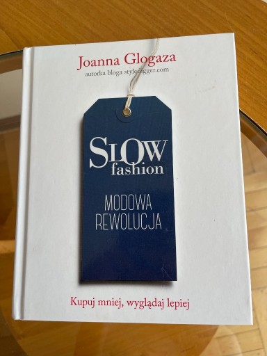 Zdjęcie oferty: Książka Slow fashion Joanna Glogaza