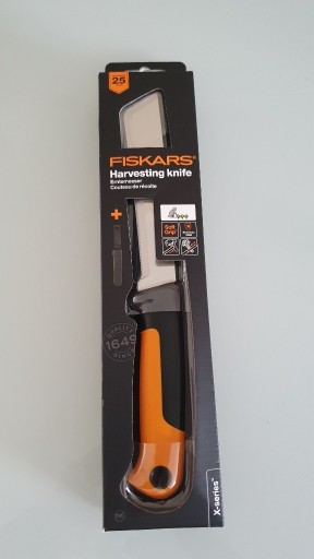 Zdjęcie oferty: Fiskars Nóż do zbiorów X-serie K82 nierdz. 1062830