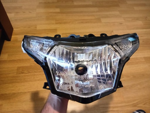 Zdjęcie oferty: Nowa lampa Honda CBR 125 jc50 