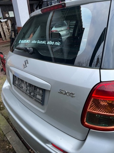 Zdjęcie oferty: Suzuki sx4  Fiat sedici klapa 